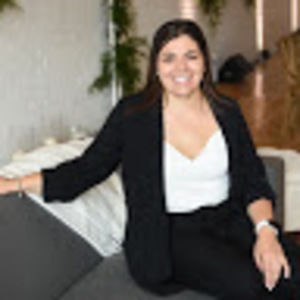 Meet your Posher, Dana